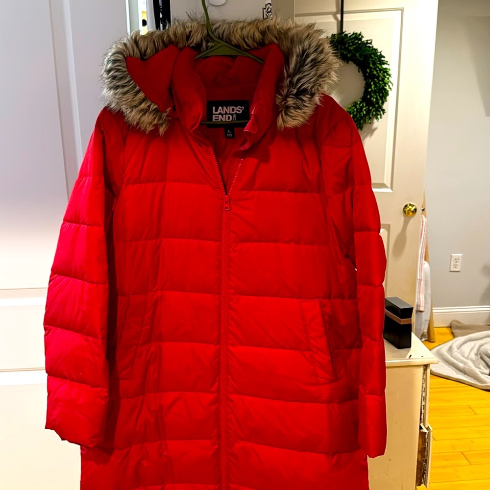 Women’s Max 600 Down Long Maxi Coat Red